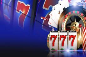 Close-up view of Sweet Bonanza and Fortune Tiger slot interfaces showing cluster-pay and expansion mechanics